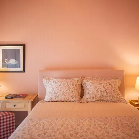 Nina's Apartment