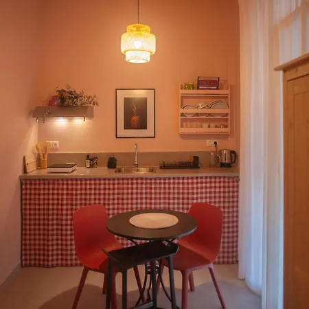 Nina's Apartment *